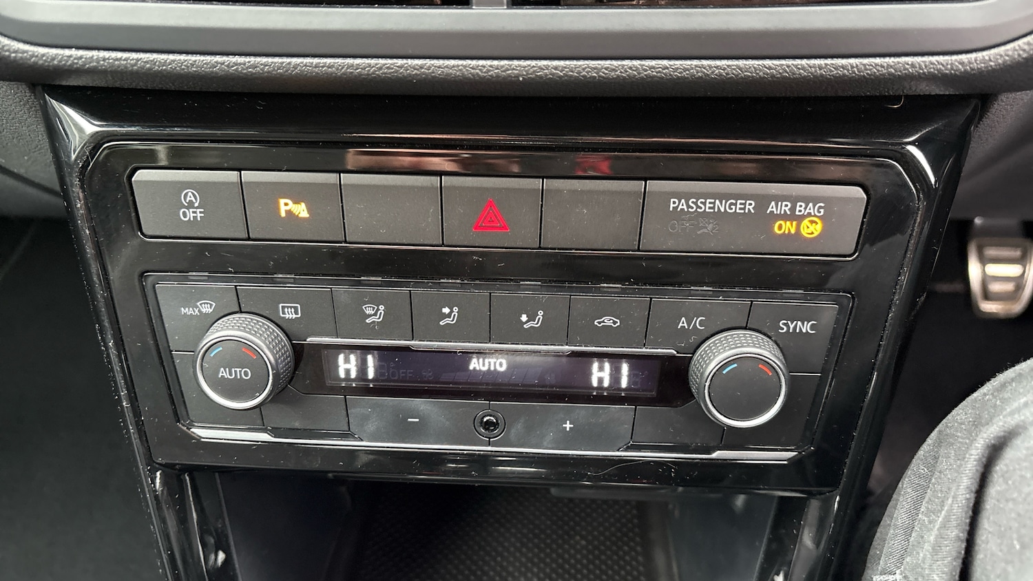 Used Volkswagen T-Cross 2021 for sale - 77663319: Photo 27