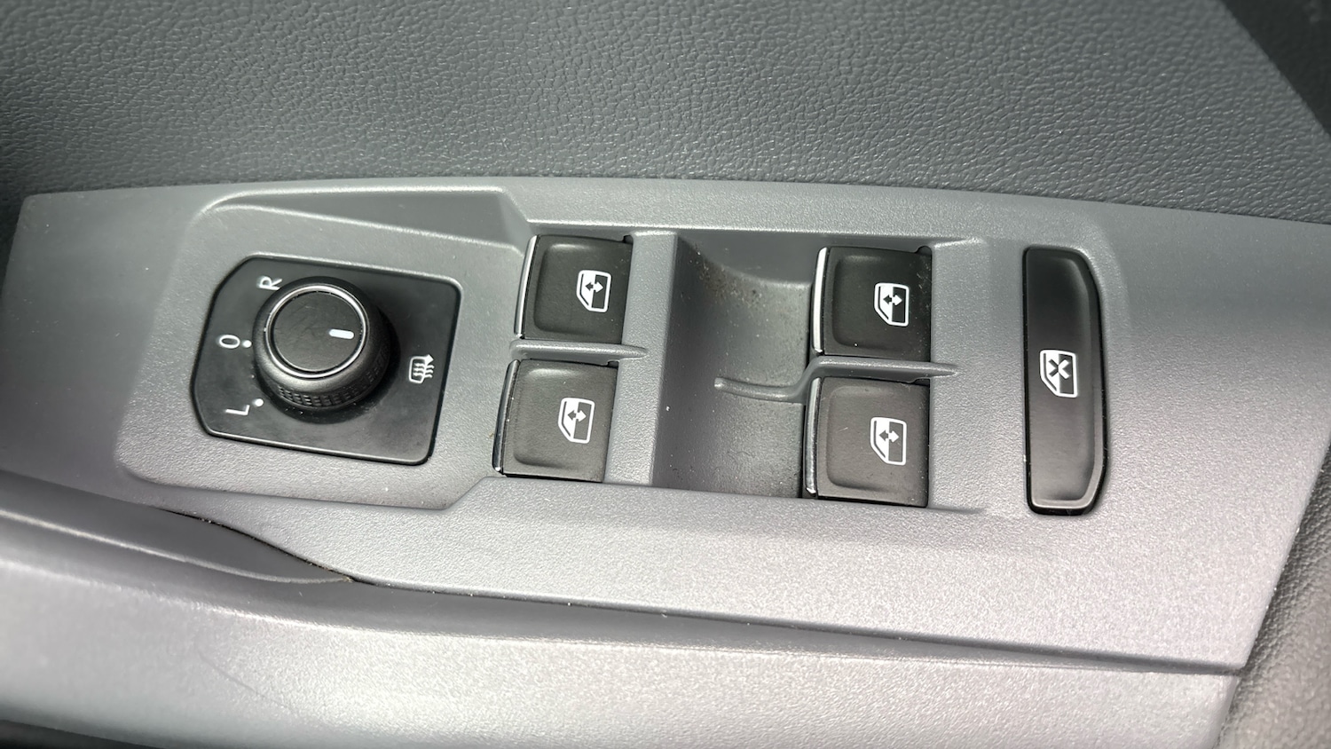 Used Volkswagen T-Cross 2021 for sale - 77663319: Photo 47