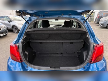 Used Toyota Yaris 2016 for sale - 79460476: Photo