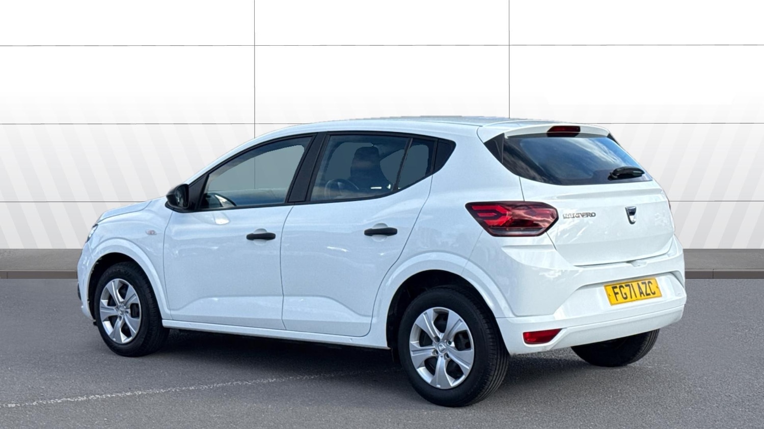 Used Dacia Sandero 2021 for sale - 76076272: Photo 2