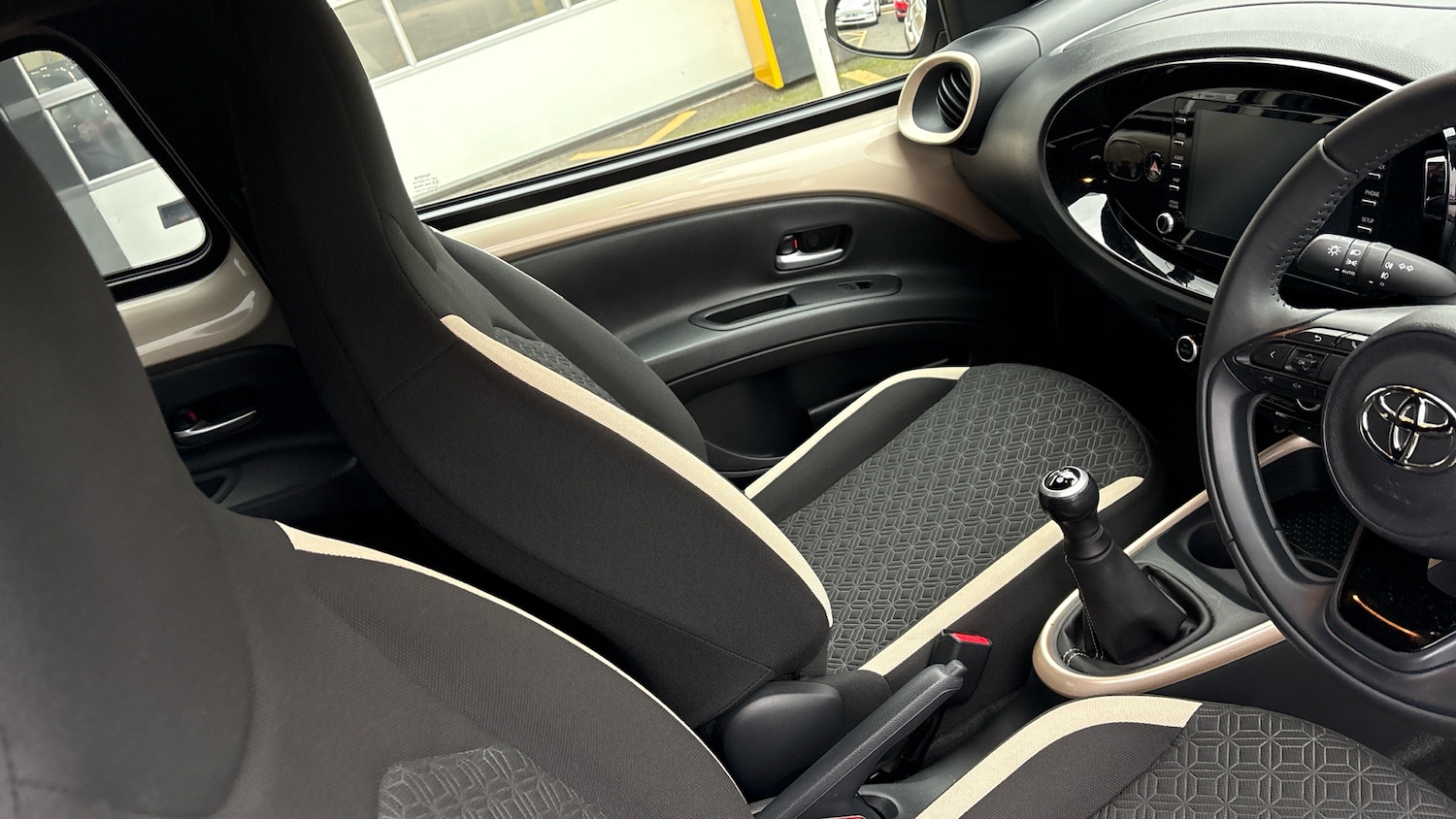 Used Toyota Aygo X 2023 for sale - 77460169: Photo 14