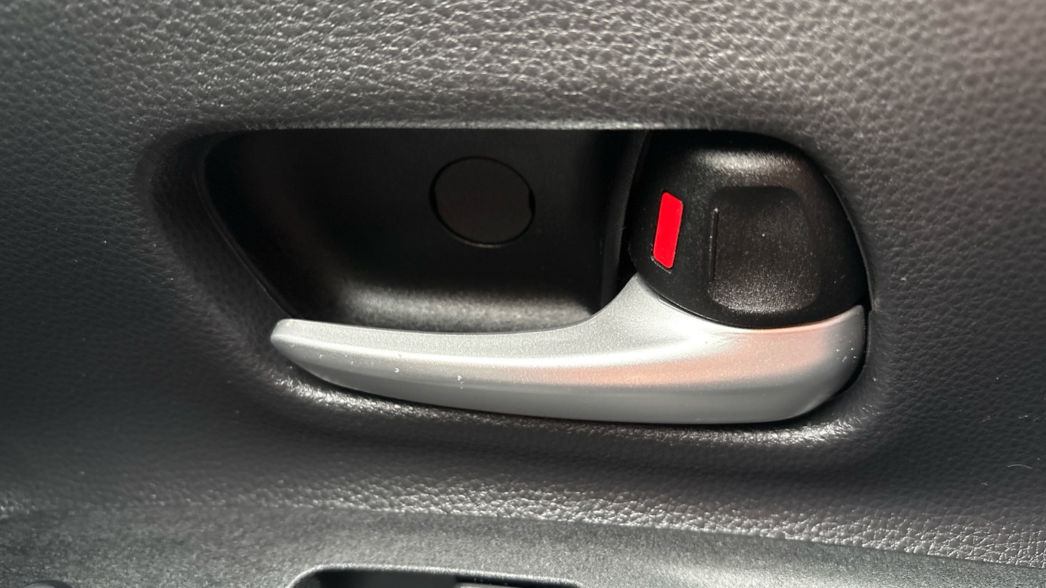 Used Toyota Aygo X 2023 for sale - 77460169: Photo 41