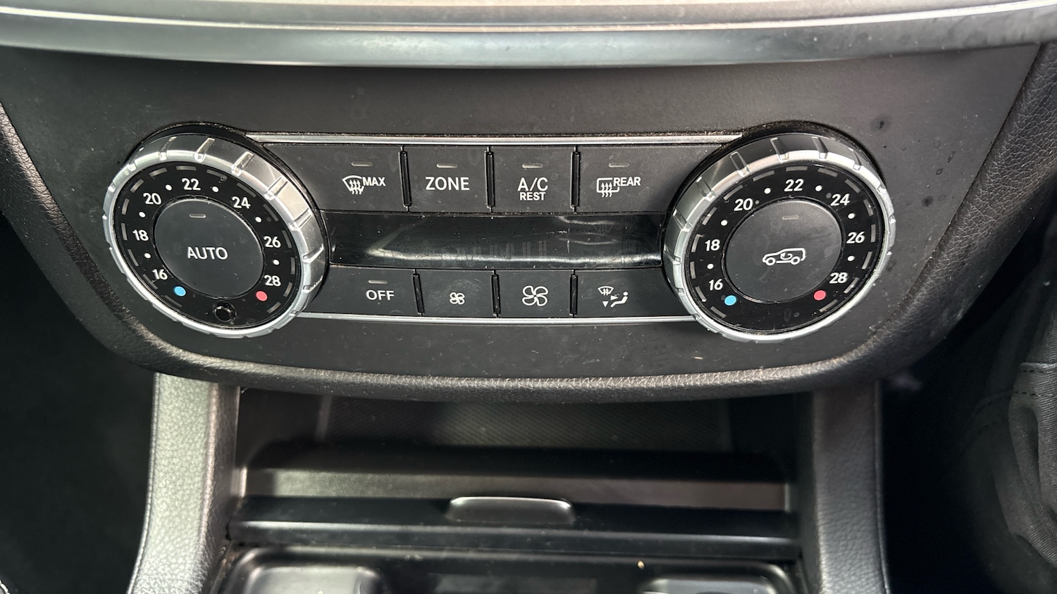 Used Mercedes-Benz M Class 2015 for sale - 76467871: Photo 30