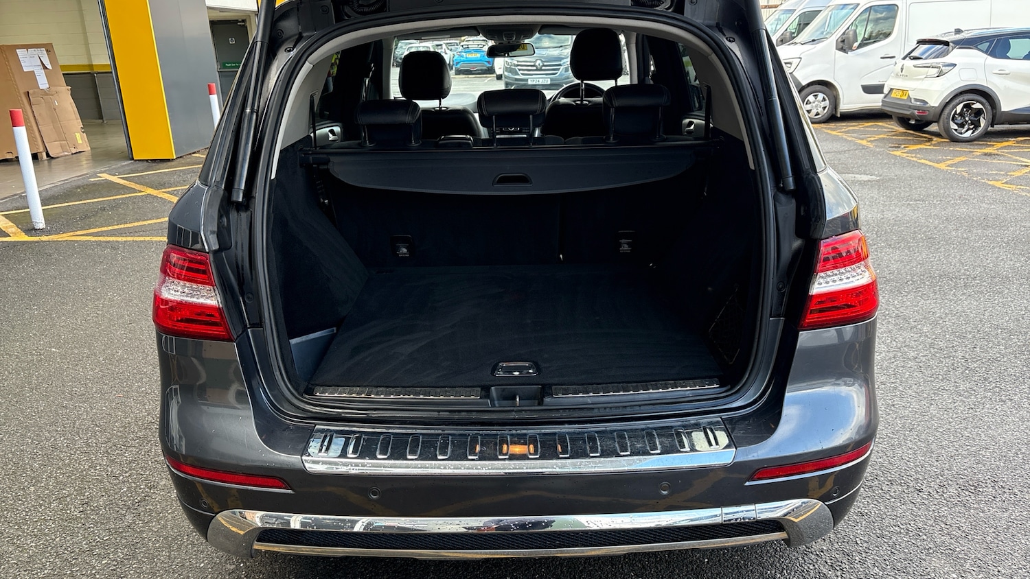 Used Mercedes-Benz M Class 2015 for sale - 76467871: Photo 4