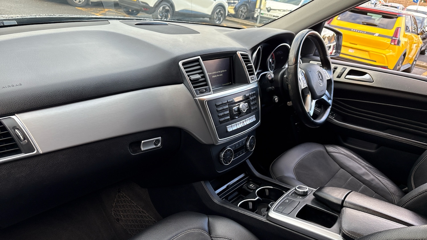 Used Mercedes-Benz M Class 2015 for sale - 76467871: Photo 9