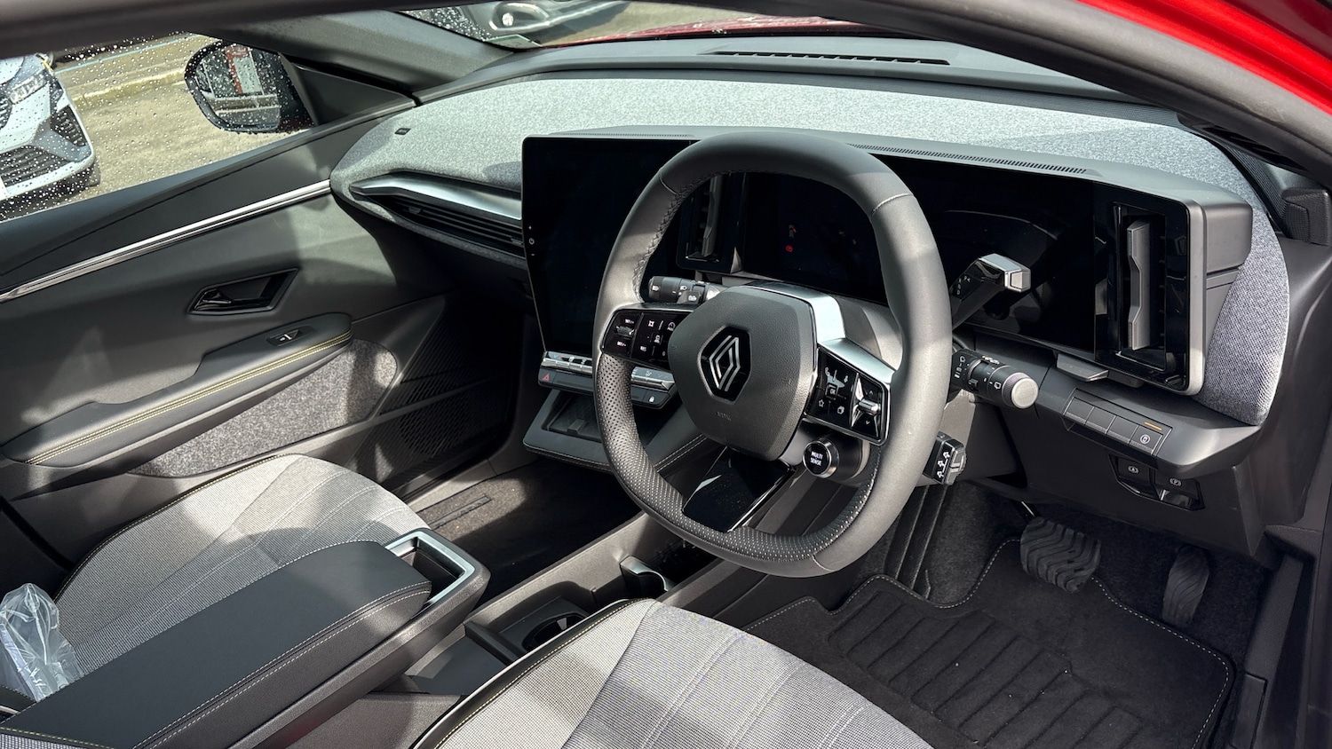 Used Renault Megane E Tech 2025 for sale - 76960624: Photo 11