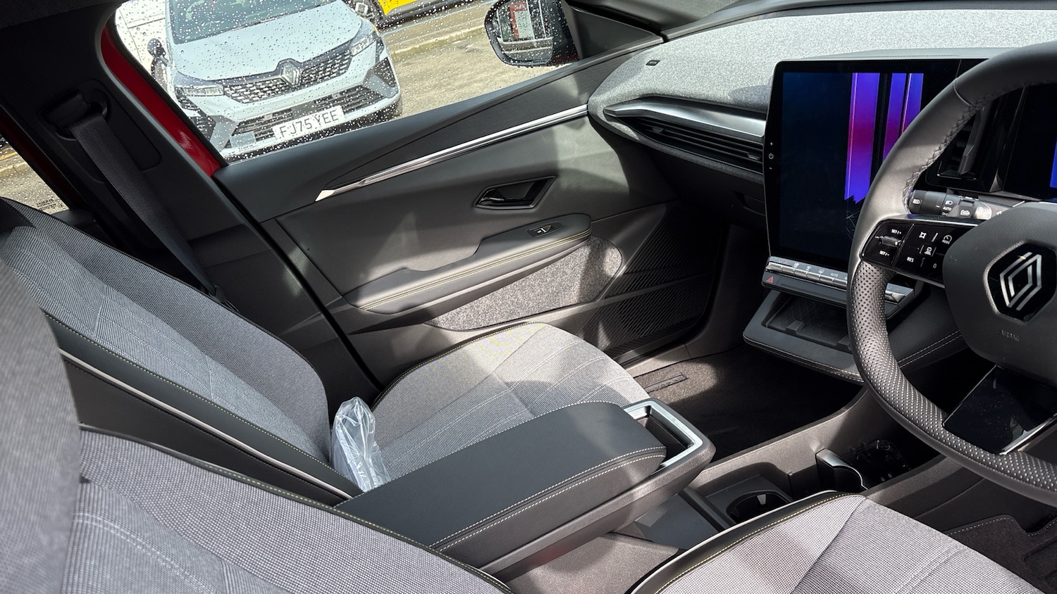 Used Renault Megane E Tech 2025 for sale - 76960624: Photo 14