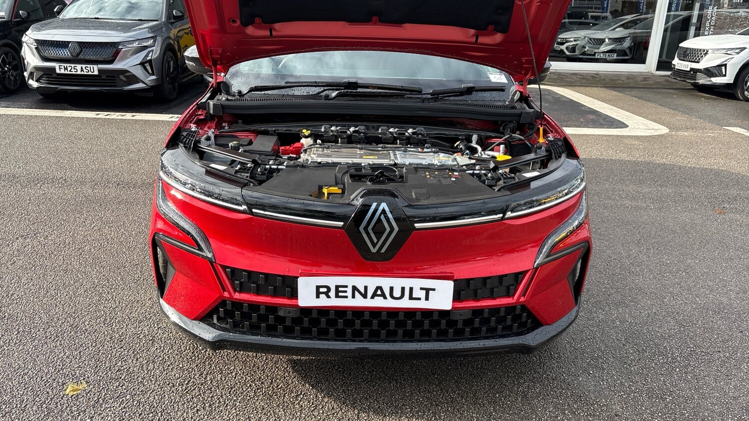 Used Renault Megane E Tech 2025 for sale - 76960624: Photo 8