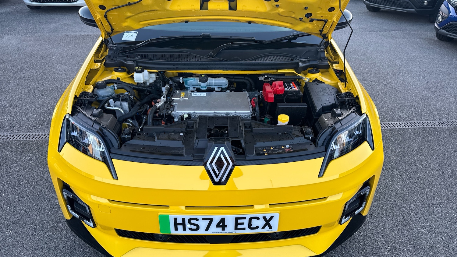 Used Renault 5 2025 for sale - 77963063: Photo 8