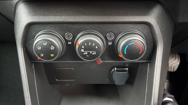 Used Dacia Sandero Stepway 2024 for sale - 76231598: Photo 26
