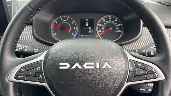 Used Dacia Sandero Stepway 2024 for sale - 76231598: Photo 32