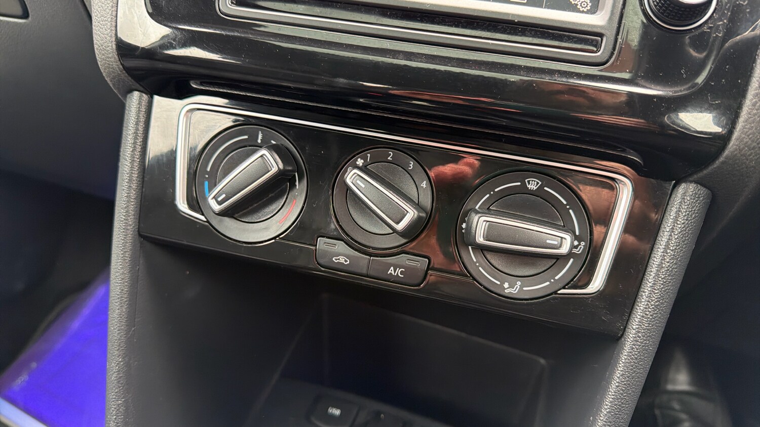 Used Volkswagen Polo 2014 for sale - 78212220: Photo 32