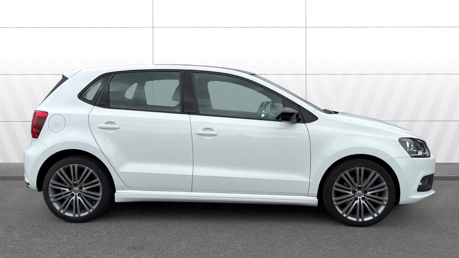 Used Volkswagen Polo 2014 for sale - 78212220: Photo 5