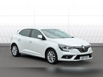 Used Renault Megane 2017 for sale - 78883329: Photo