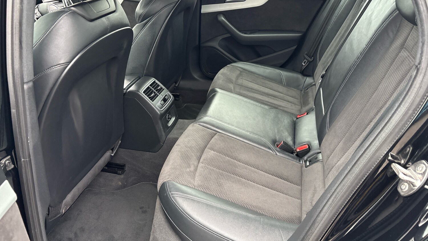 Used Audi A4 2018 for sale - 77873161: Photo 16