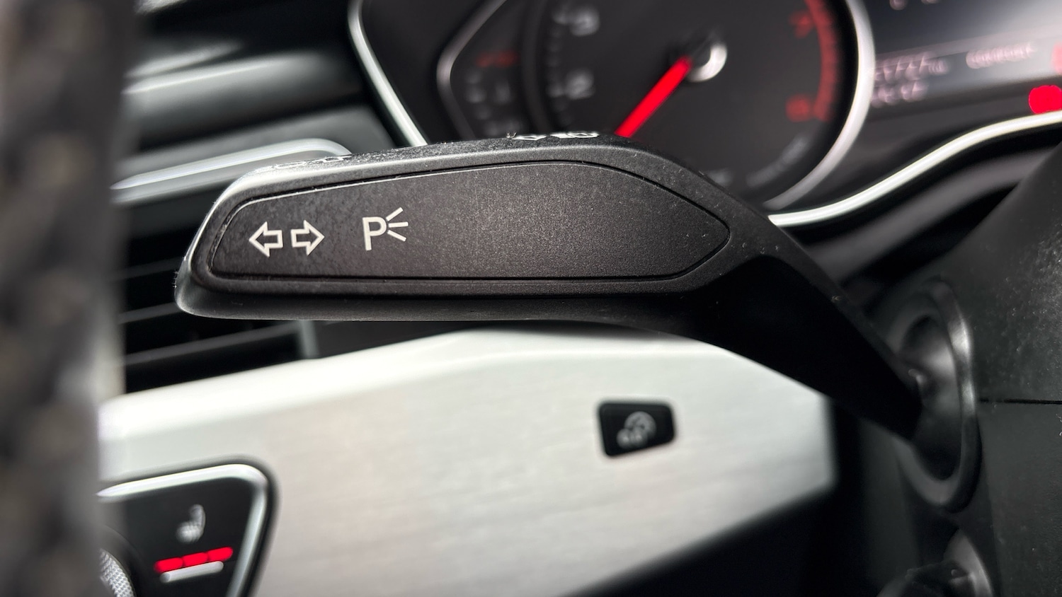 Used Audi A4 2018 for sale - 77873161: Photo 44