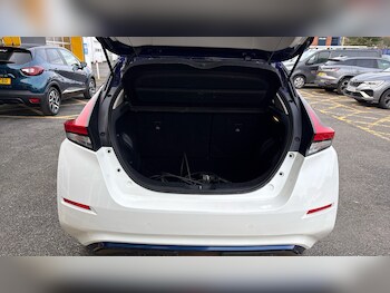 Used Nissan Leaf 2021 for sale - 77581957: Photo