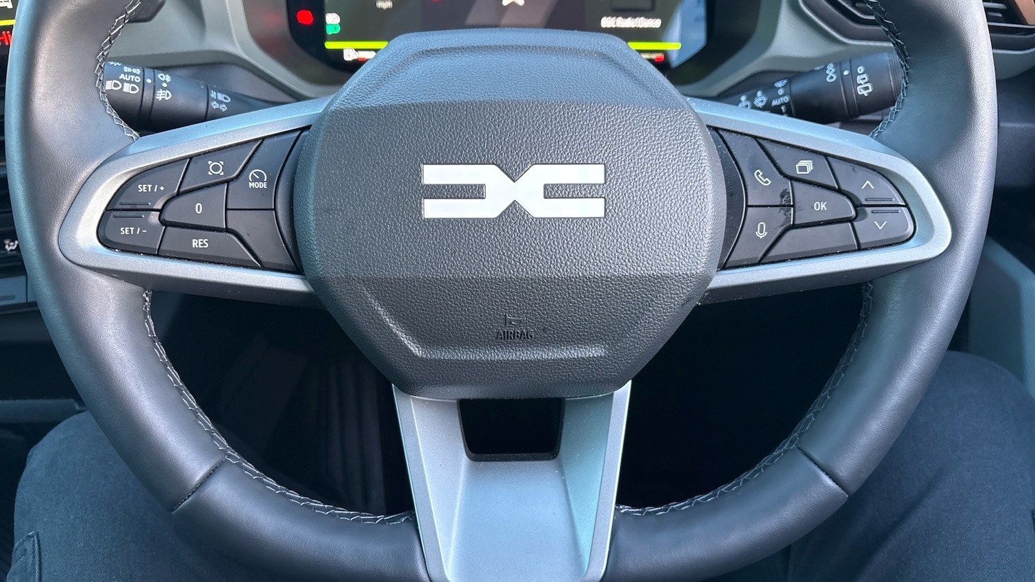 Used Dacia Bigster 2025 for sale - 77340239: Photo 36