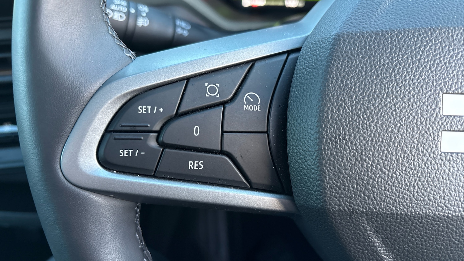 Used Dacia Bigster 2025 for sale - 77340239: Photo 37