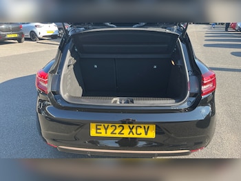 Used Renault Clio 2022 for sale - 77935125: Photo