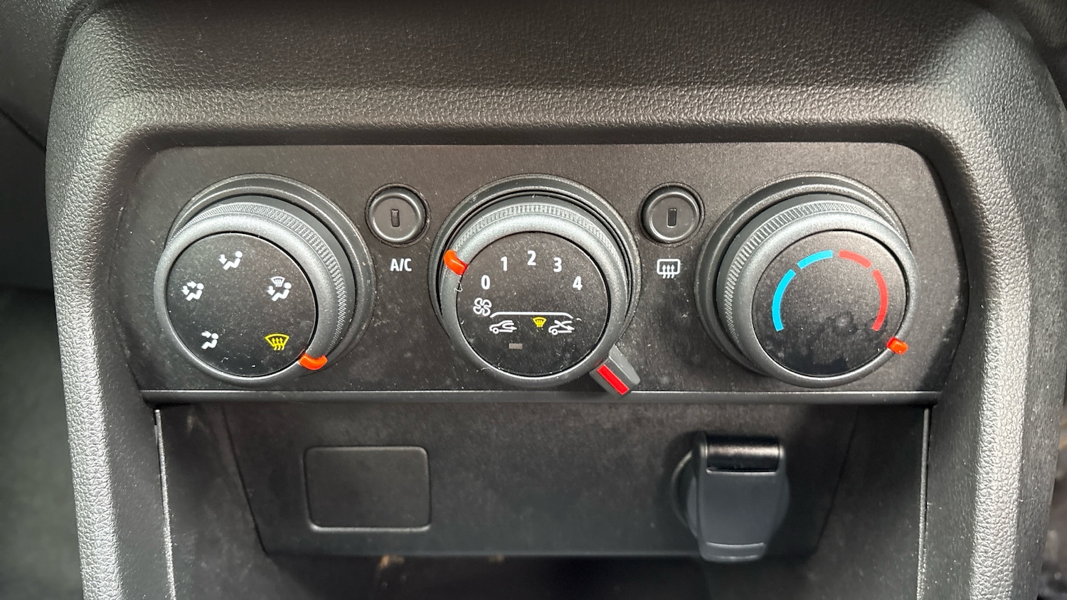 Used Dacia Jogger 2023 for sale - 77745328: Photo 28