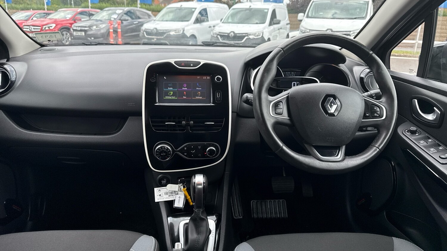 2016 Renault Clio 1.5 dCi 90 Dynamique S Nav 5dr Auto Diesel Hatchback Hatchback - Picture 10 of 24