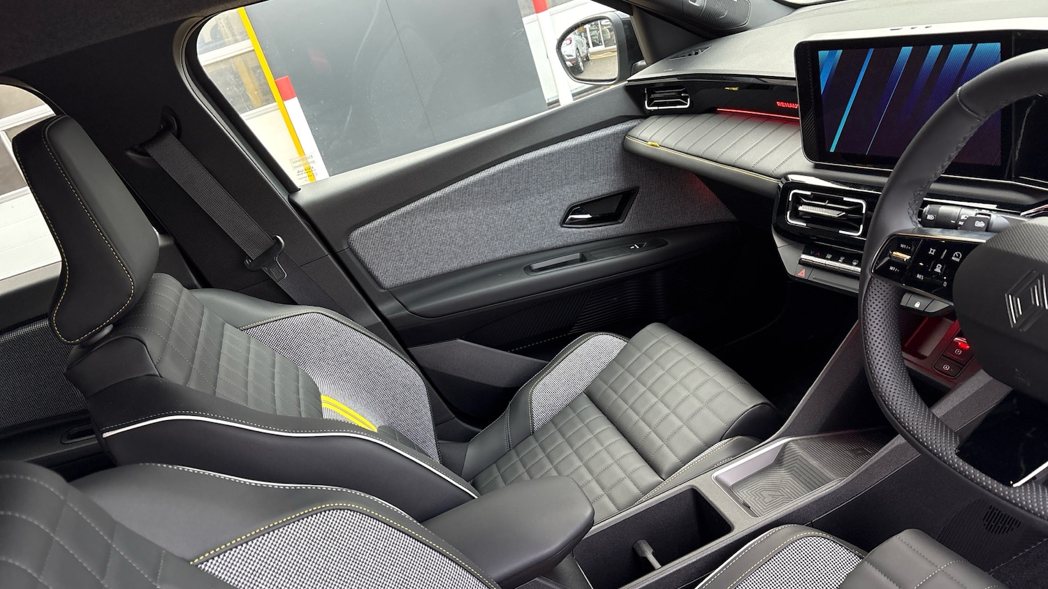 Used Renault 4 2026 for sale - 77946996: Photo 14