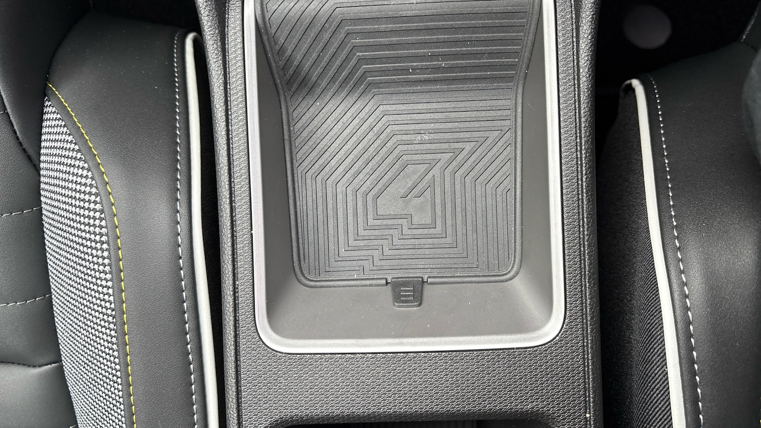 Used Renault 4 2026 for sale - 77946996: Photo 31