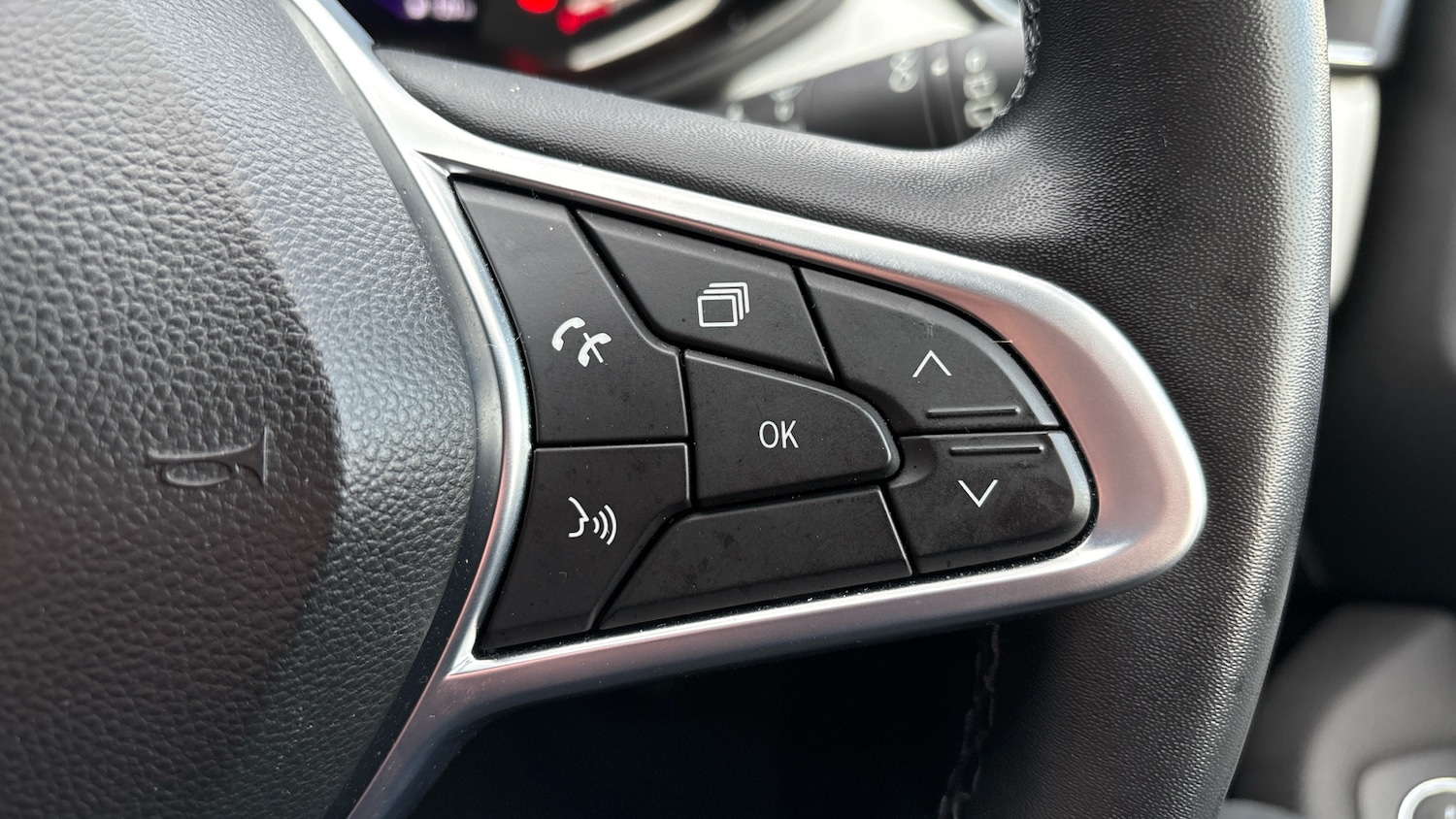 Used Renault Clio 2022 for sale - 76948871: Photo 24