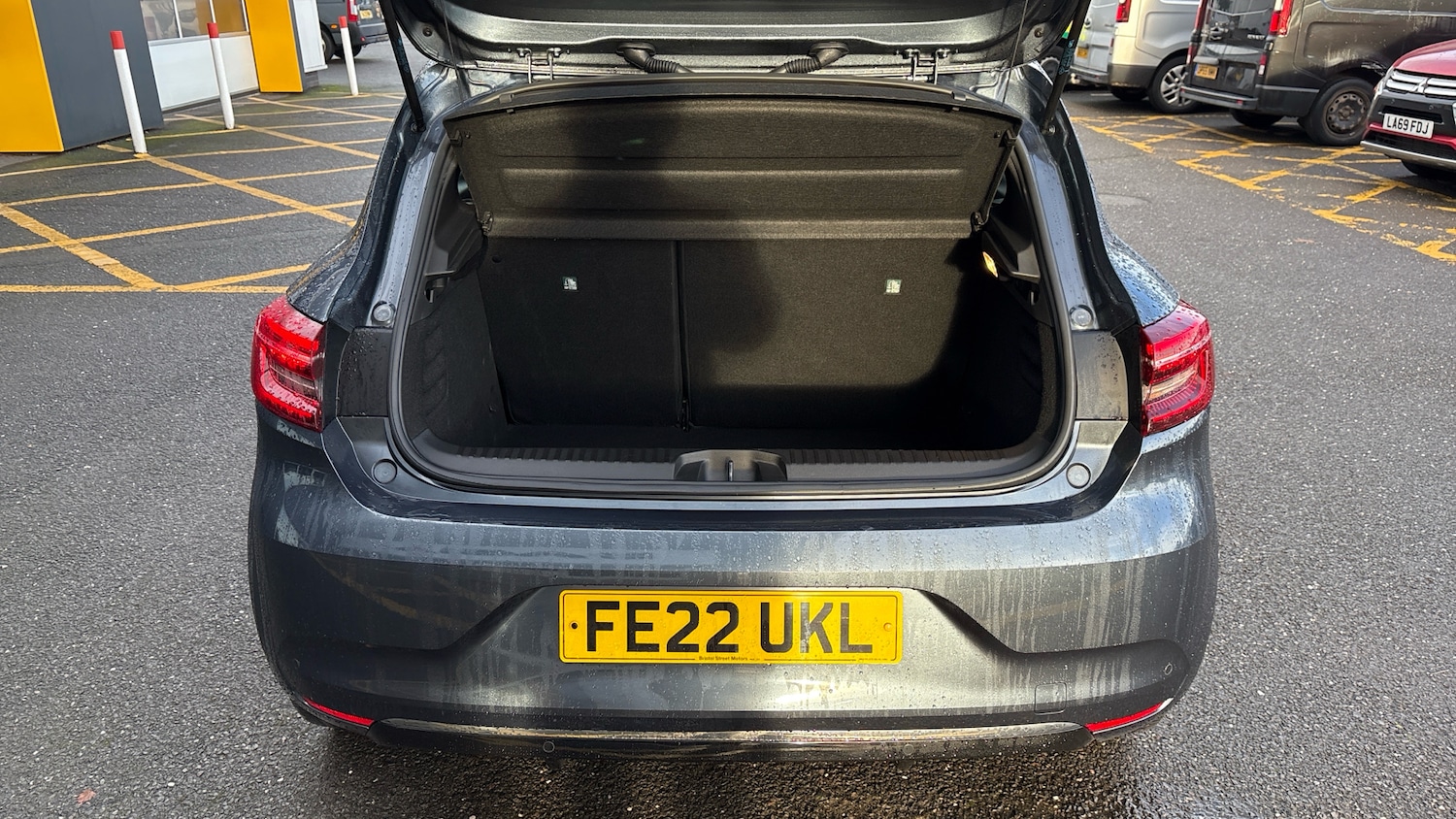 Used Renault Clio 2022 for sale - 76948871: Photo 4