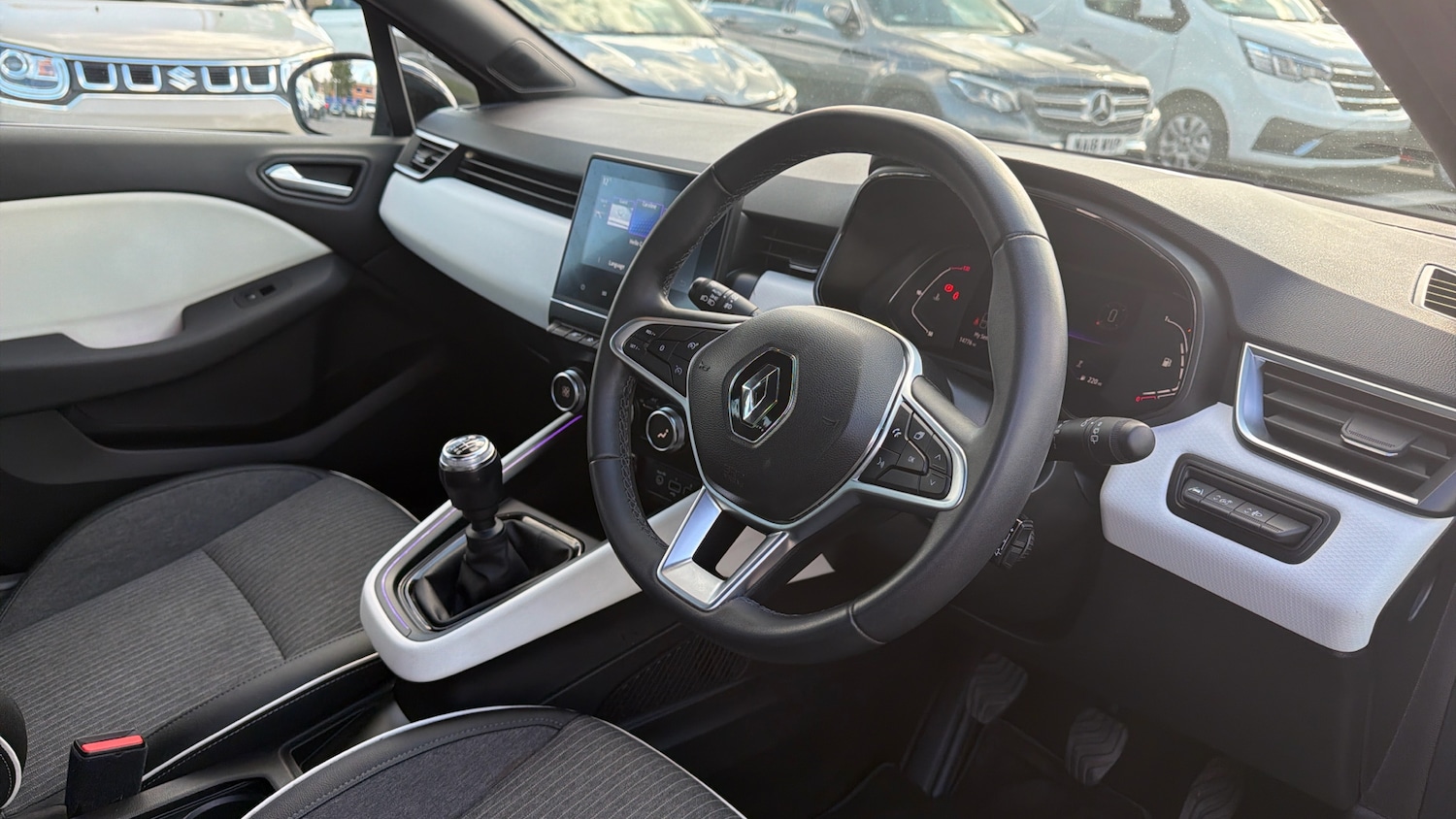 Used Renault Clio 2022 for sale - 78166085: Photo 11