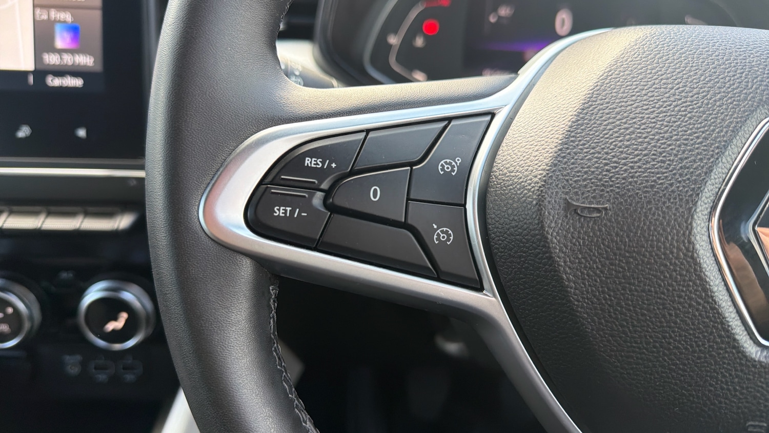 Used Renault Clio 2022 for sale - 78166085: Photo 24