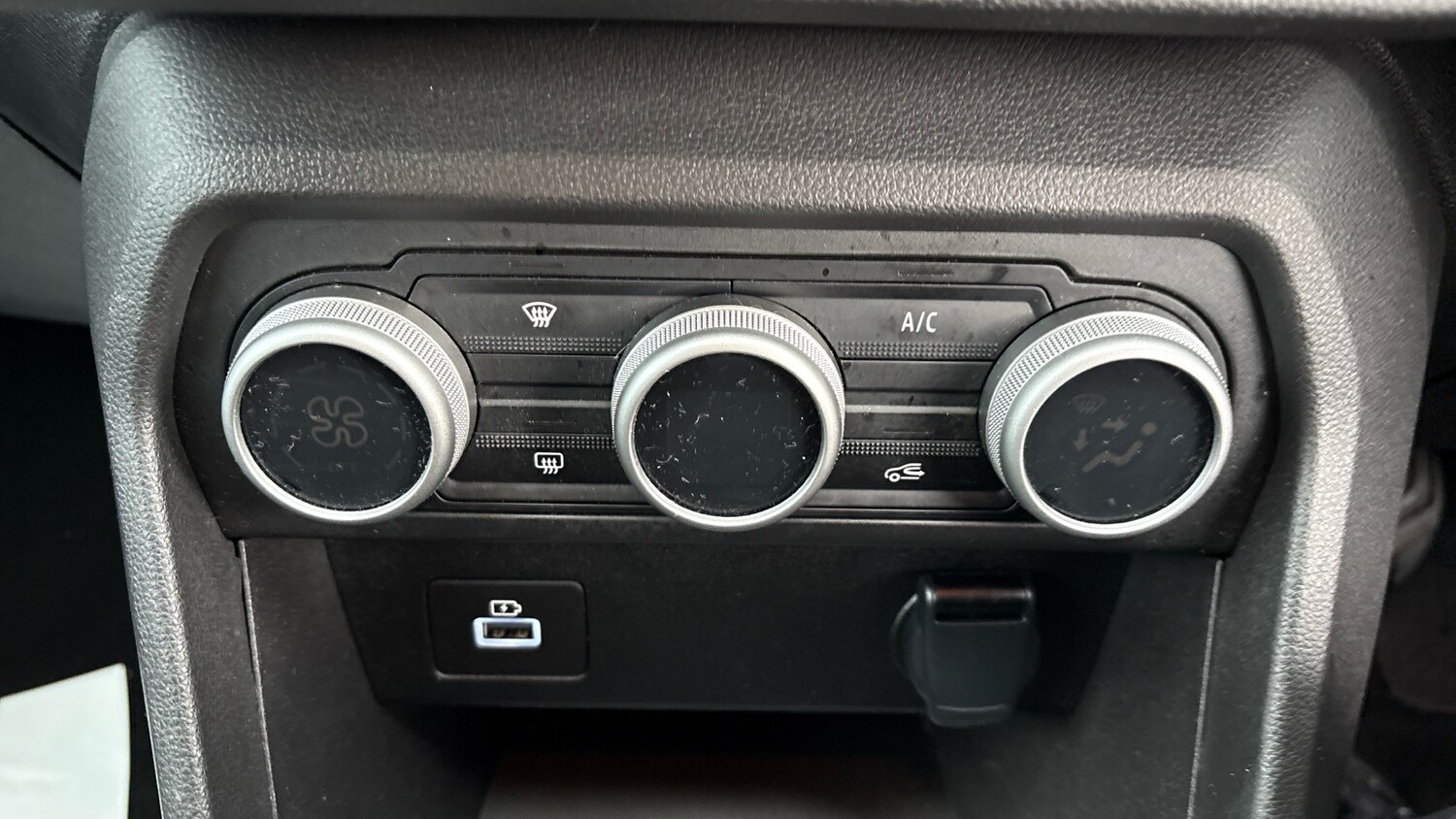 Used Dacia Jogger 2023 for sale - 76391194: Photo 28