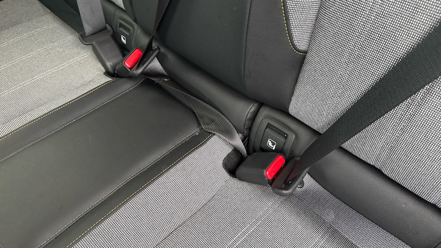 Used Renault Megane E Tech 2022 for sale - 76650981: Photo 17