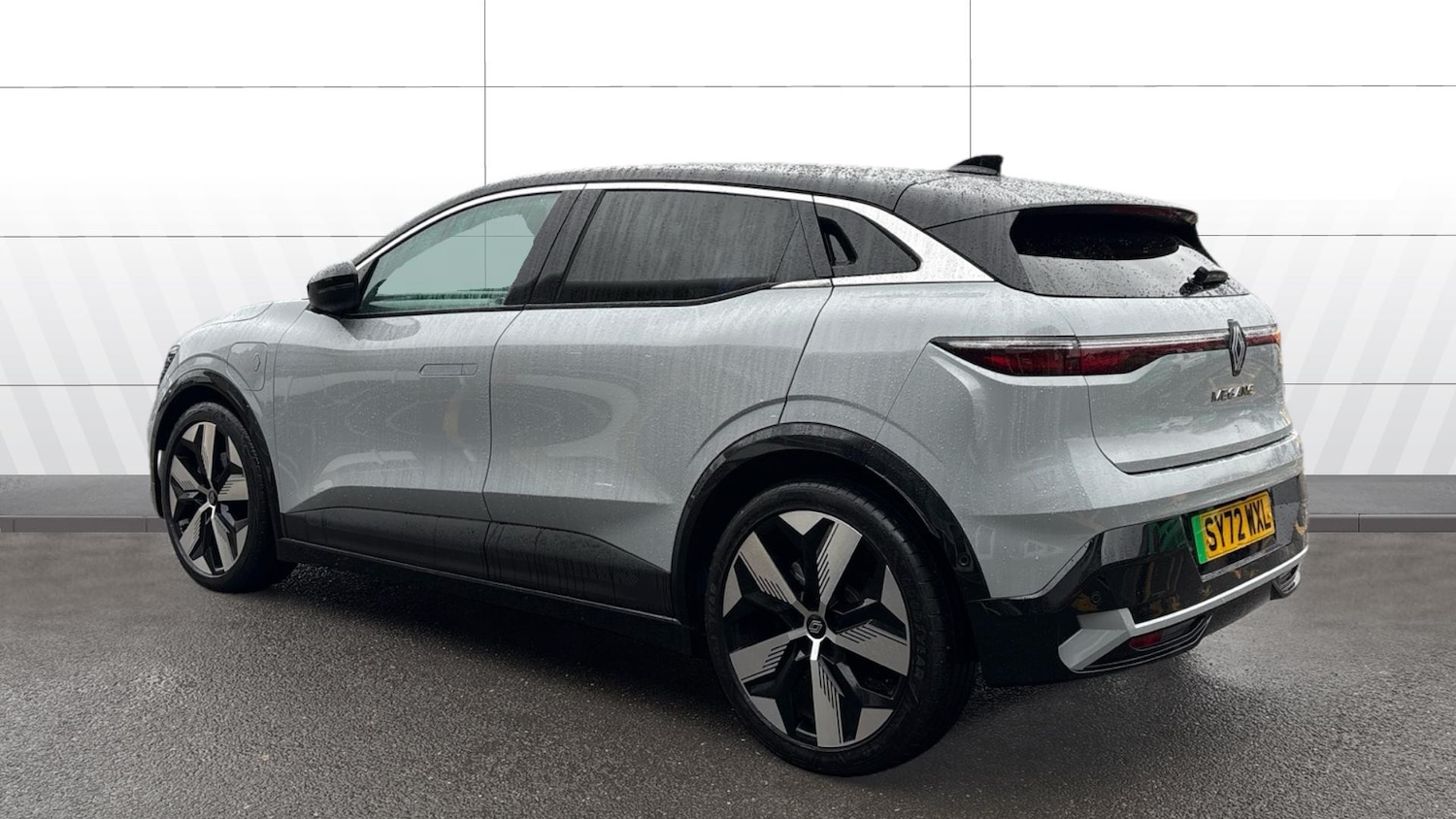 Used Renault Megane E Tech 2022 for sale - 76650981: Photo 2