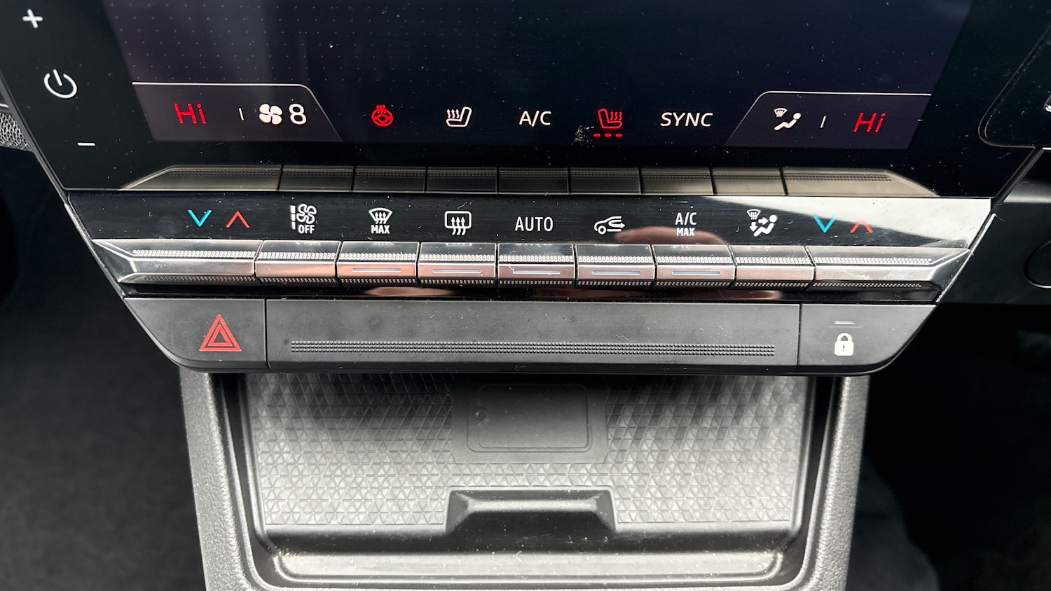 Used Renault Megane E Tech 2022 for sale - 76650981: Photo 28