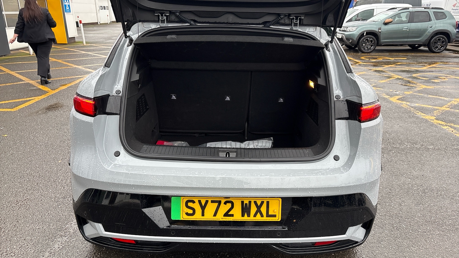 Used Renault Megane E Tech 2022 for sale - 76650981: Photo 4