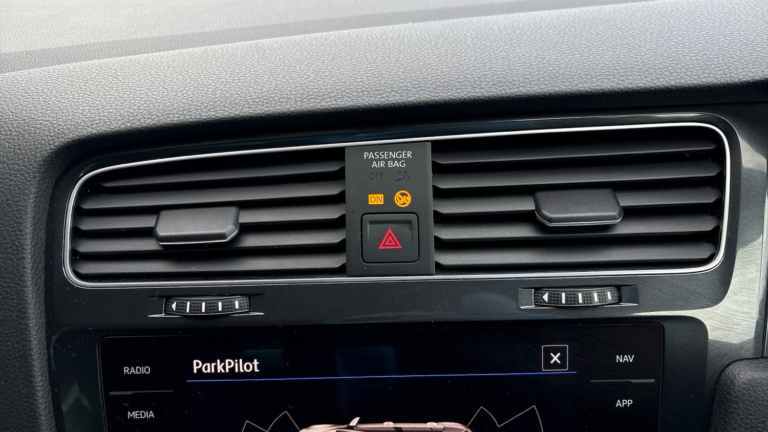 Used Volkswagen Golf 2019 for sale - 77138456: Photo 26