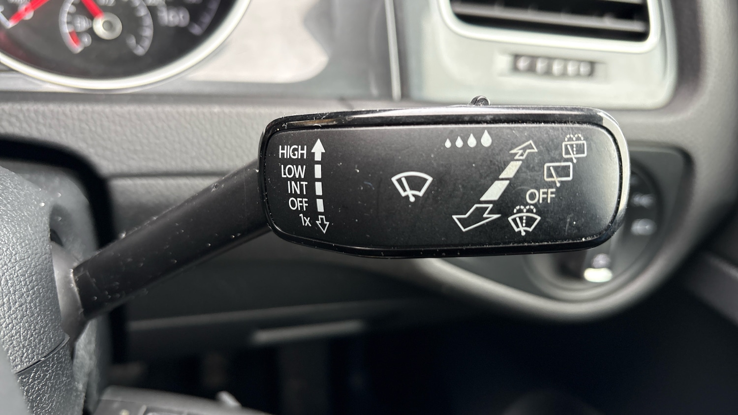 Used Volkswagen Golf 2019 for sale - 77138456: Photo 44