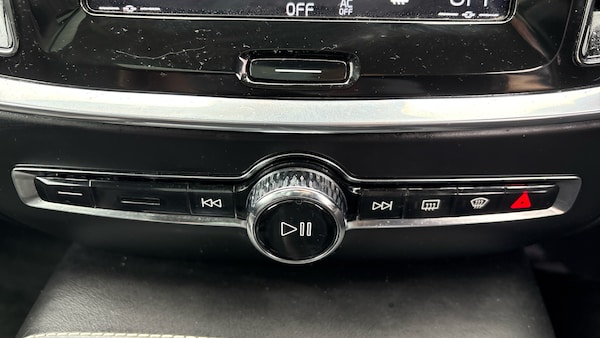 Used Volvo V60 2020 for sale - 76265859: Photo 25