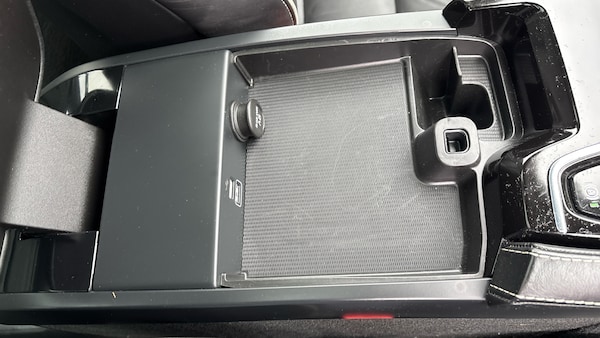 Used Volvo V60 2020 for sale - 76265859: Photo 29