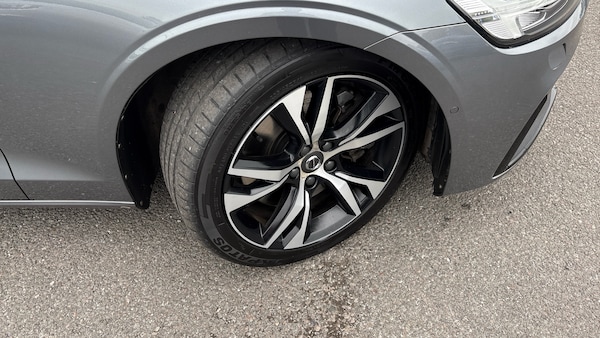 Used Volvo V60 2020 for sale - 76265859: Photo 42