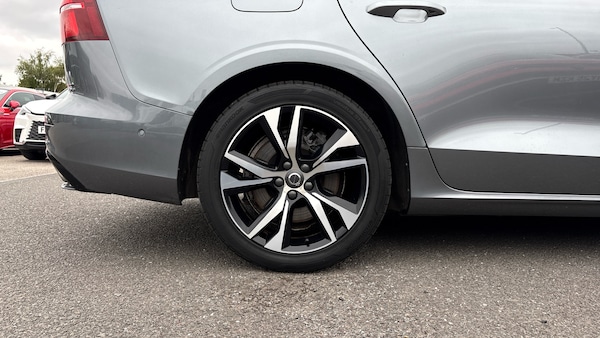 Used Volvo V60 2020 for sale - 76265859: Photo 7
