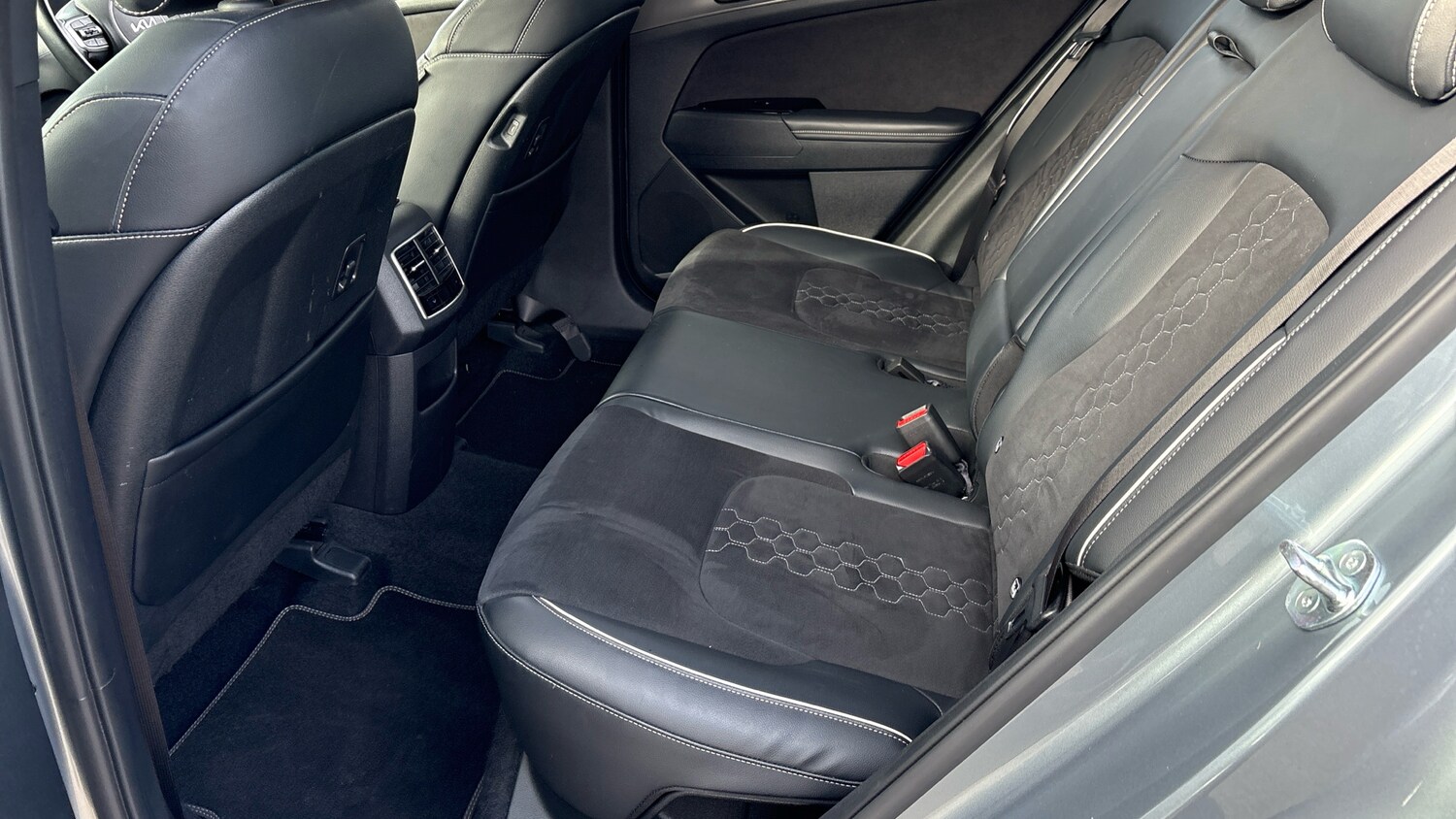 Used Kia Sportage 2023 for sale - 77651058: Photo 16