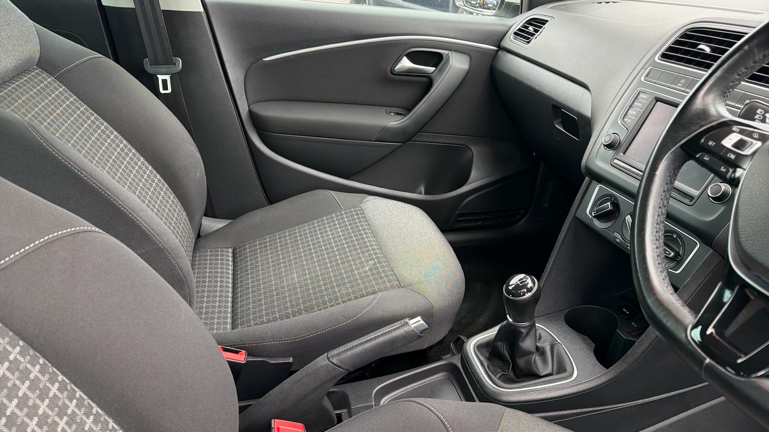 Used Volkswagen Polo 2016 for sale - 78105452: Photo 14