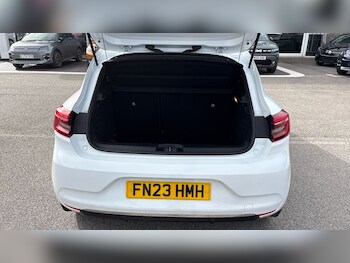 Used Renault Clio 2023 for sale - 77732988: Photo