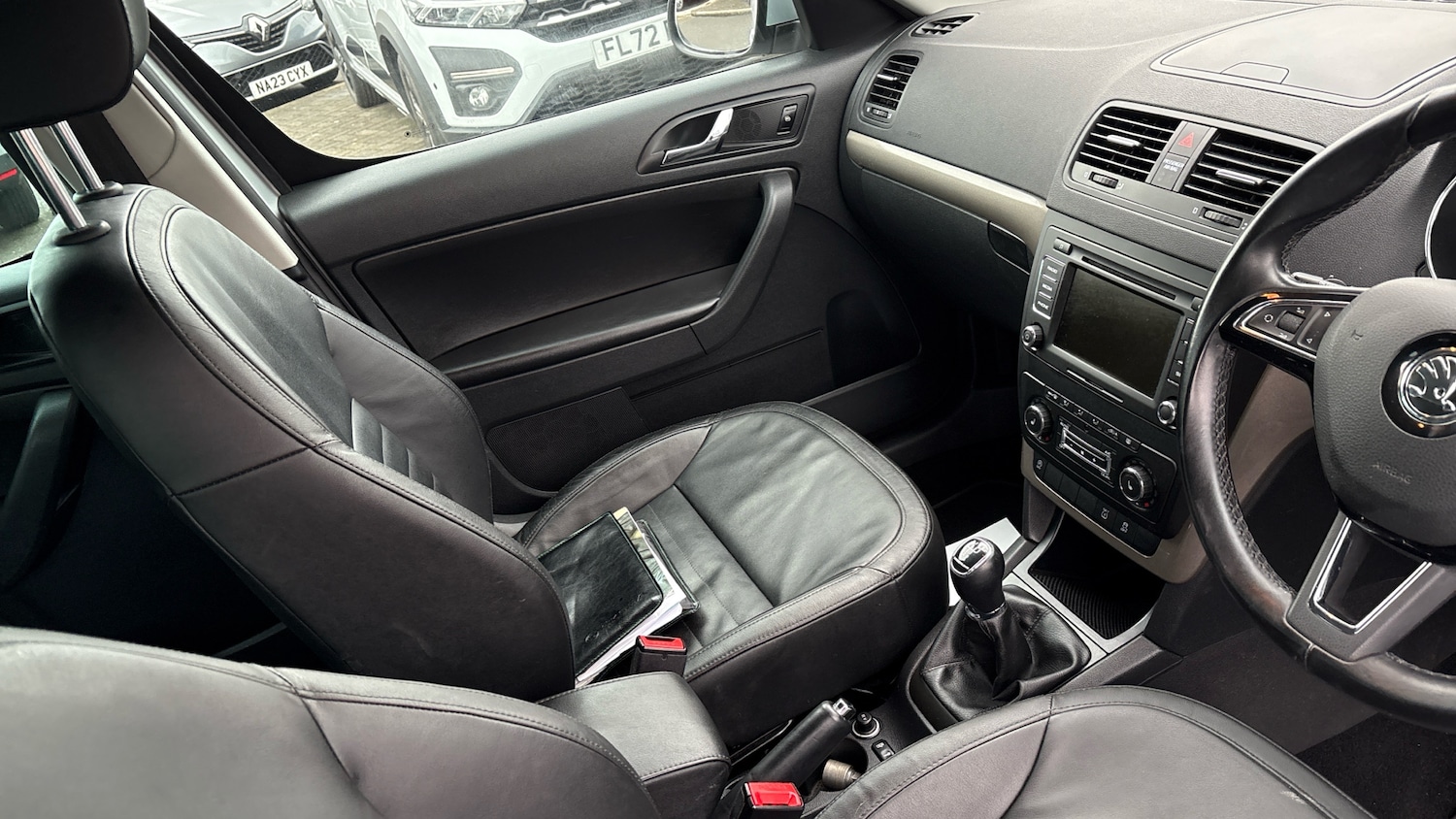 Used Skoda Yeti 2015 for sale - 77340244: Photo 14