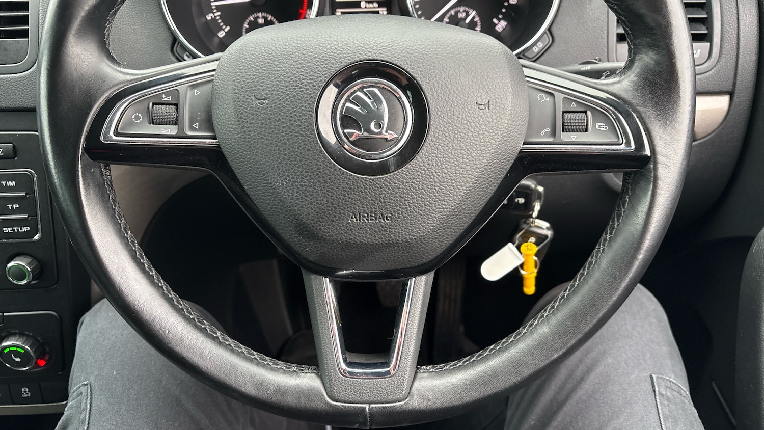 Used Skoda Yeti 2015 for sale - 77340244: Photo 37