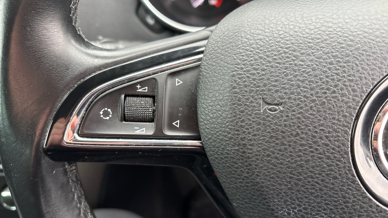 Used Skoda Yeti 2015 for sale - 77340244: Photo 38