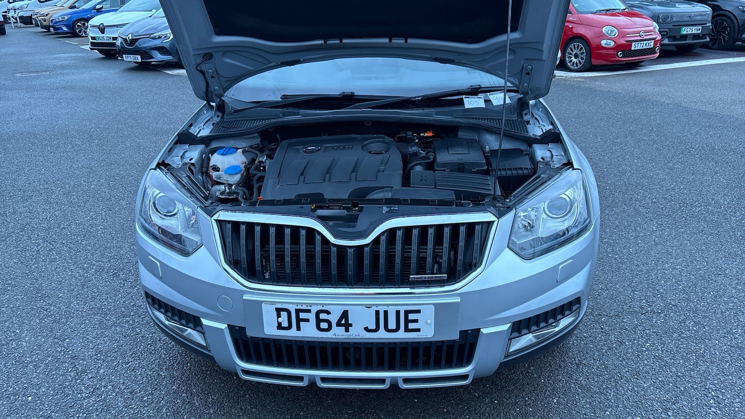 Used Skoda Yeti 2015 for sale - 77340244: Photo 8